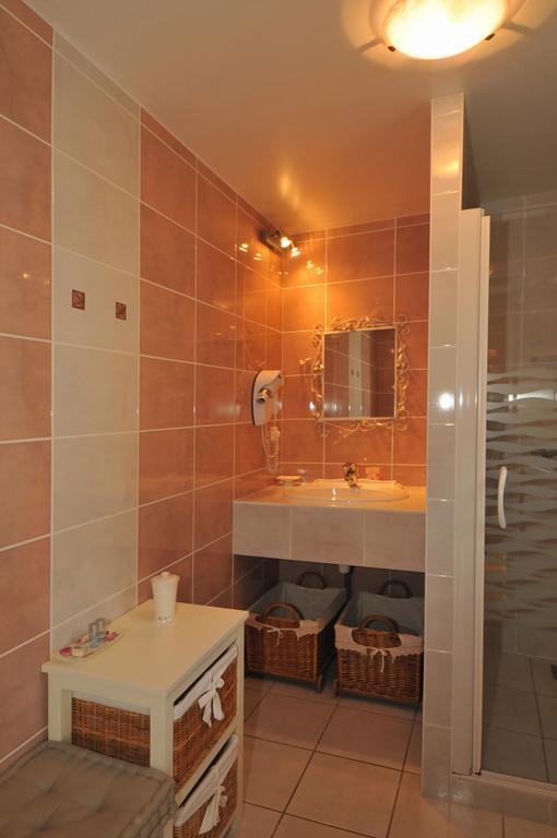 La P'Tite Boulonne Villa Festigny  Room photo